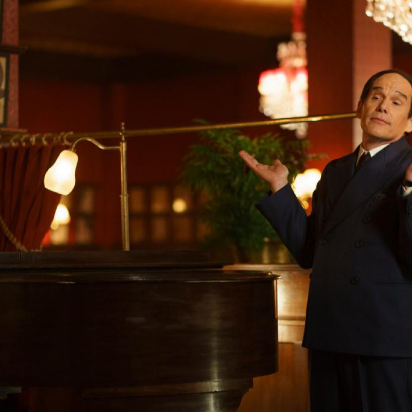 18.21: La Lune dans le caniveau